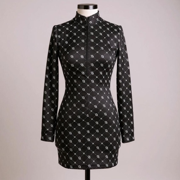 Divided by H&M Long Sleeve Dress l SIZE S - Picture 2 of 6